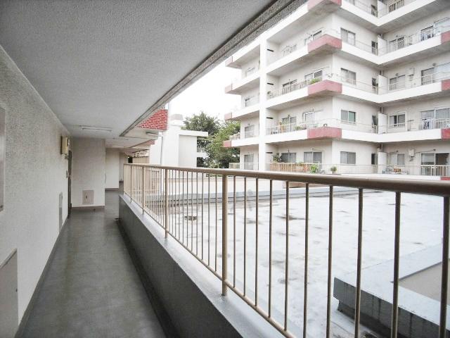 Other common areas. Corridor