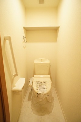 Toilet. Loose wide toilet space, There is also a top storage!