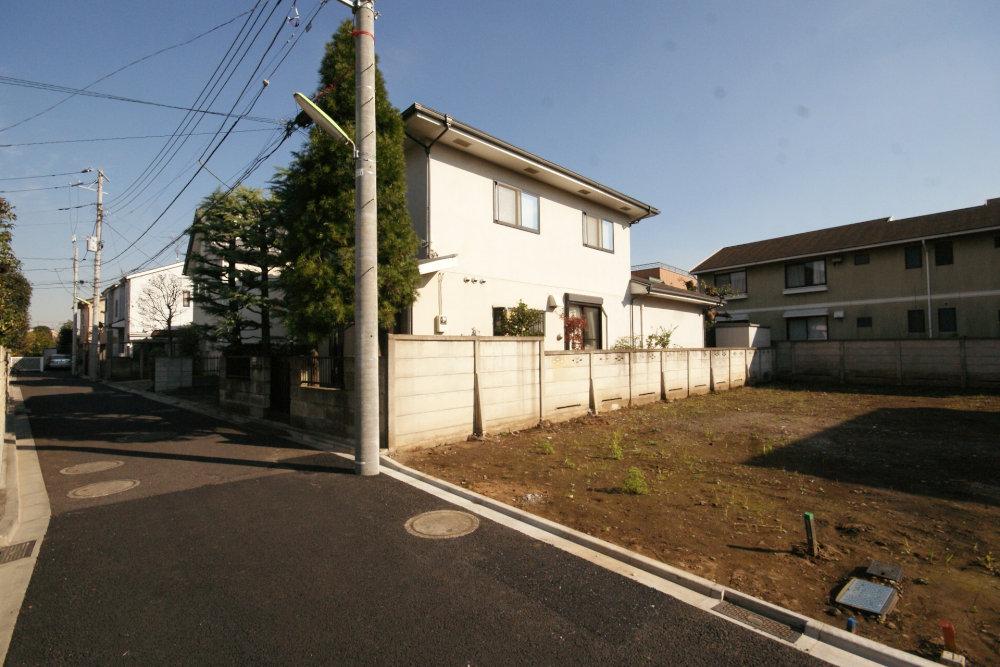 Local photos, including front road. So we have Seddo northwest side of the road, Less likely to take a diagonal line of the limit, It is possible building a building with a volume. 