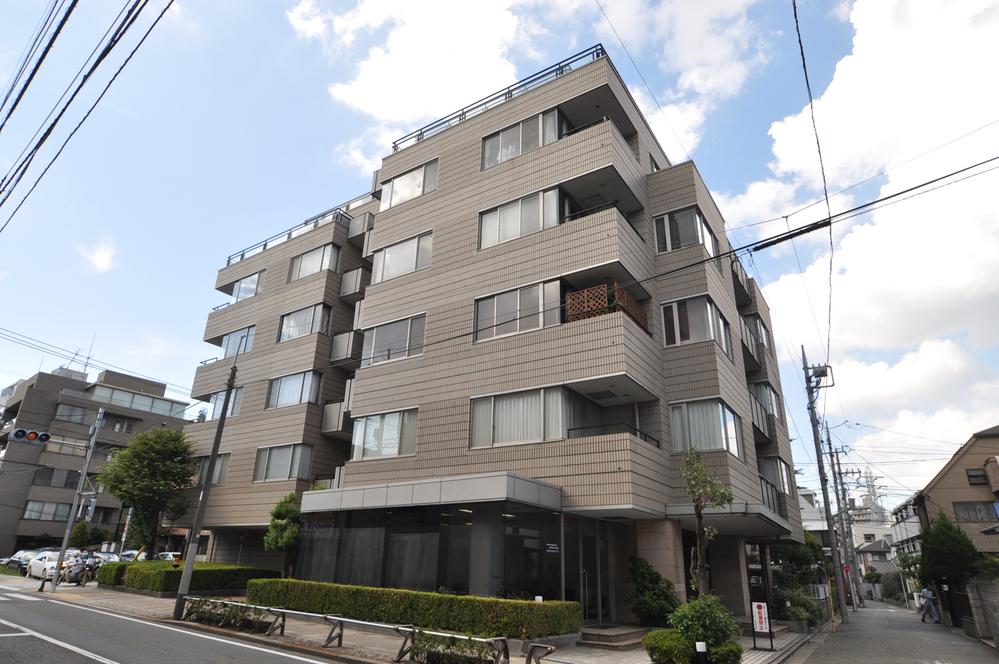 Local appearance photo