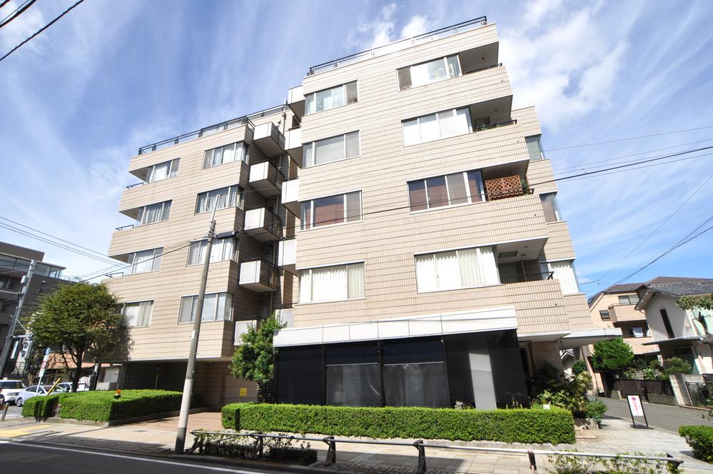 Local appearance photo