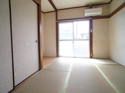 Living and room. All season is a comfortable air-conditioned