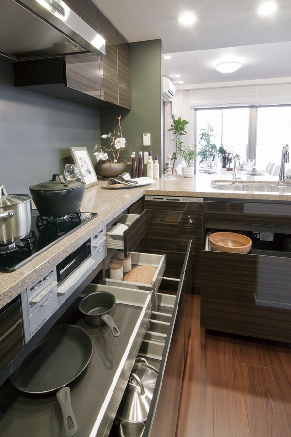 Slide storage has become in the drawer is a two-stage, Put away easy to design easy to remove