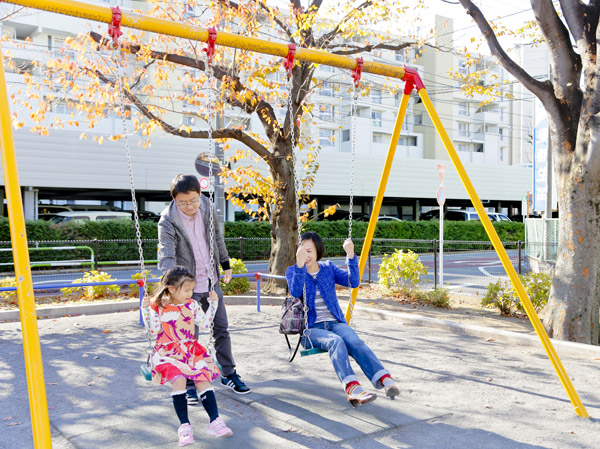 S's family of subscribers. For "Children, Nature has many looked for the good of the environment, "said J's husband (walk from the local both photo 2 points 5 ~ At 6 minutes of Yoshine park. About 430m from Sakura Garden, About than maple garden 380m)