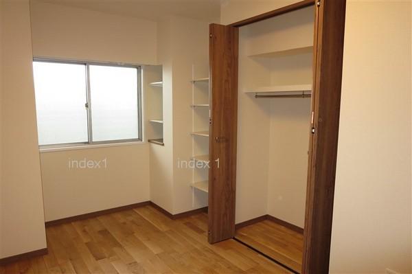 Non-living room. About 6 Pledge of quiet Western-style