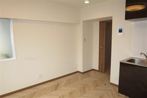 Living. Easy-to-use living room integrated with the kitchen