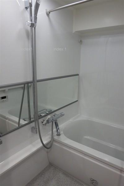 Bathroom. Reheating drying function with bus