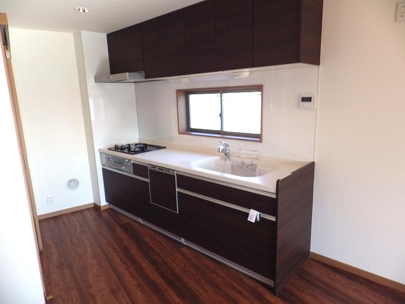 Kitchen. Indoor (September 2013) Shooting