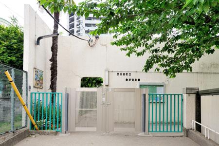 kindergarten ・ Nursery. Komazawa 240m to nursery school