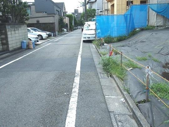 Local photos, including front road. Frontal road