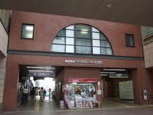 station. 900m to Sangenjaya Station