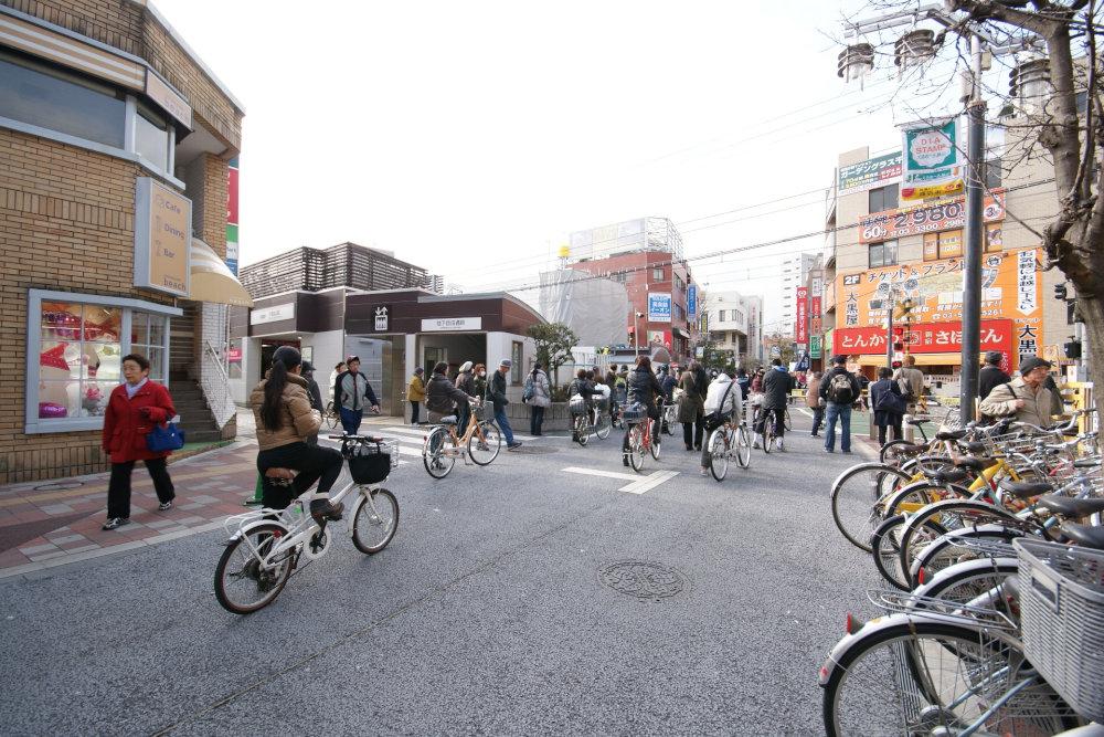 station. Keio Line 800m until the "Osan Chitose" station
