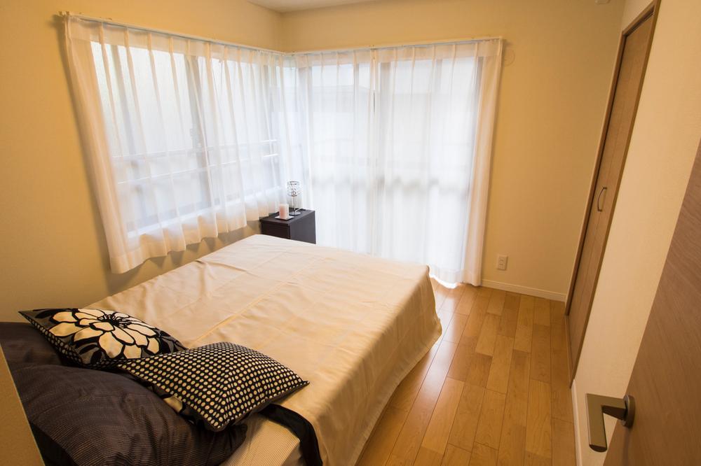 Non-living room. Indoor (11 May 2013) Shooting