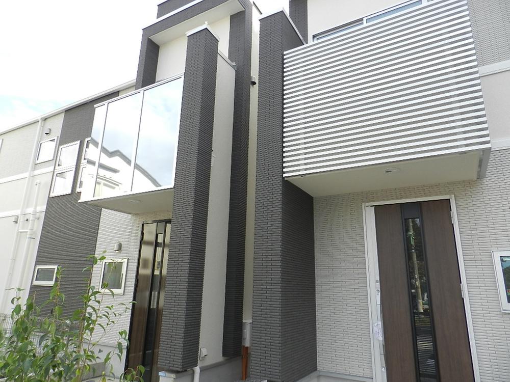 Local appearance photo. Local (12 May 2013) Shooting