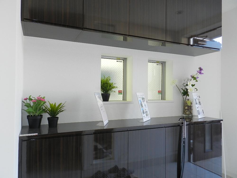 Entrance. Local (12 May 2013) Shooting