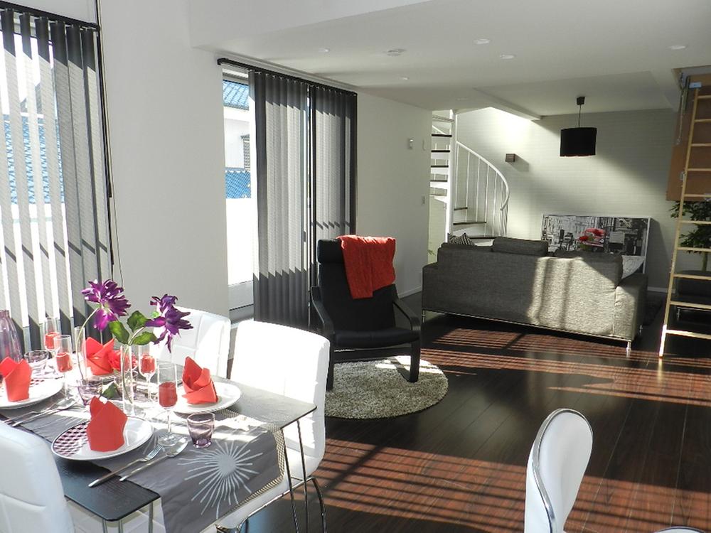 Living. Indoor (12 May 2013) Shooting