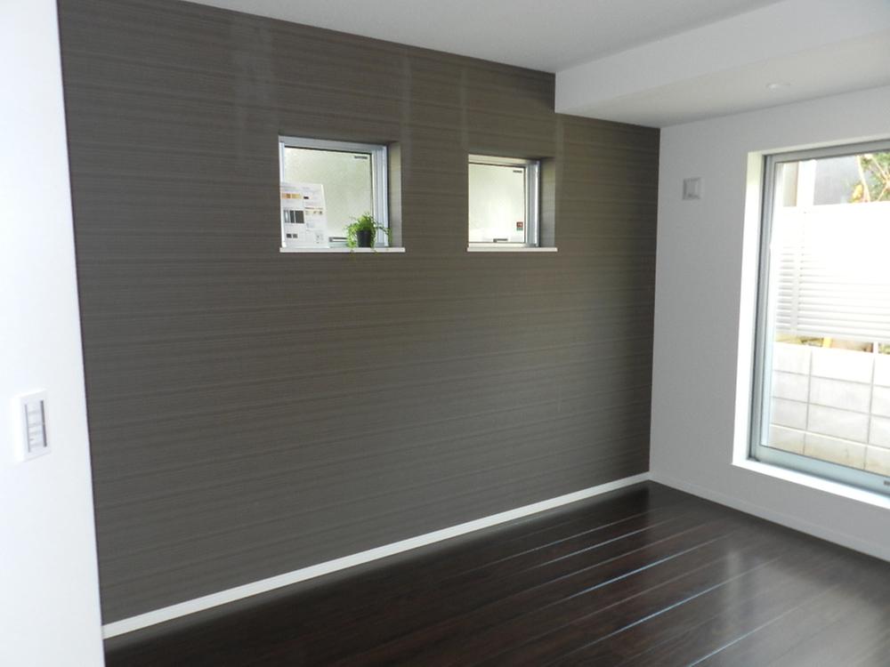 Non-living room. Indoor (12 May 2013) Shooting