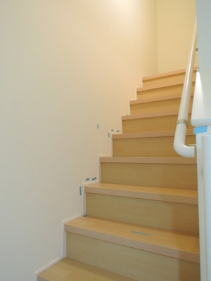 Other room space. State of the stairs part