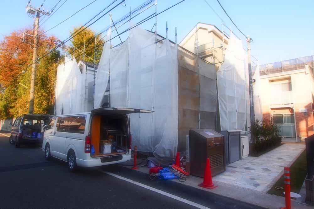 Local appearance photo. Local (11 May 2013) Shooting