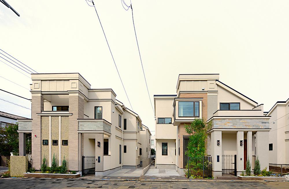 Local photos, including front road. Model house 1 ・ 2 ・ Building 3