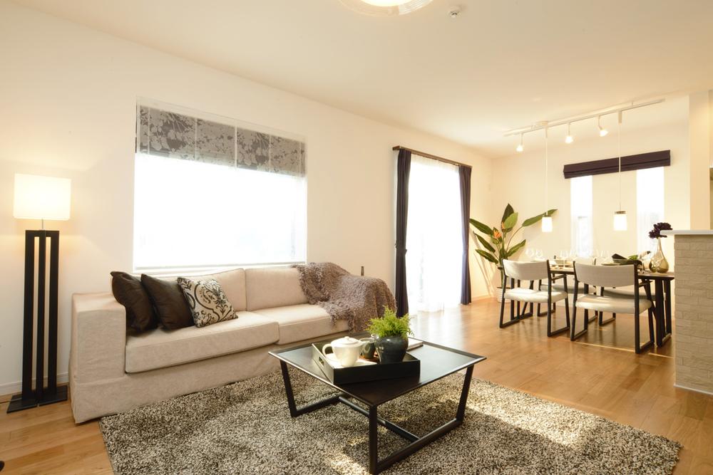 Living. Living-dining (11 May 2013) Shooting