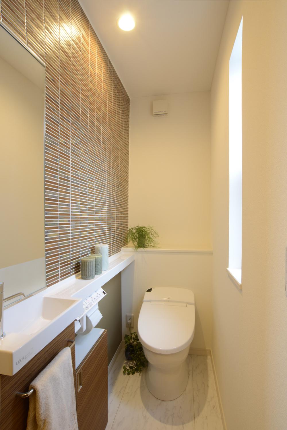 Toilet. Toilet (November 2013) Shooting