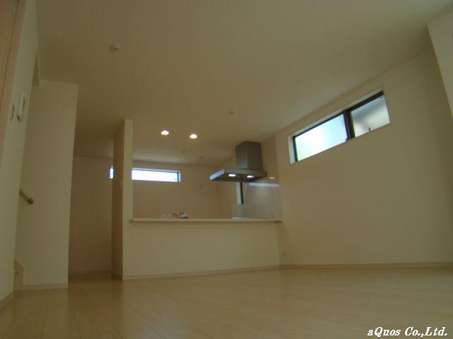 Same specifications photos (living). Same specifications