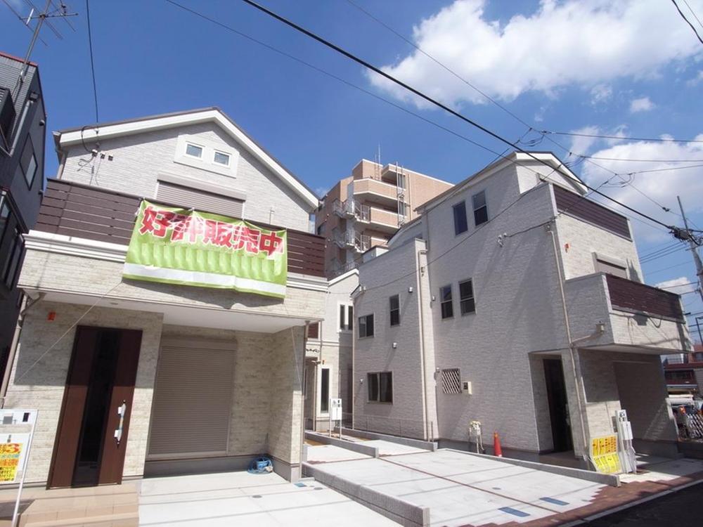 Local appearance photo. Indoor (September 2013) Shooting