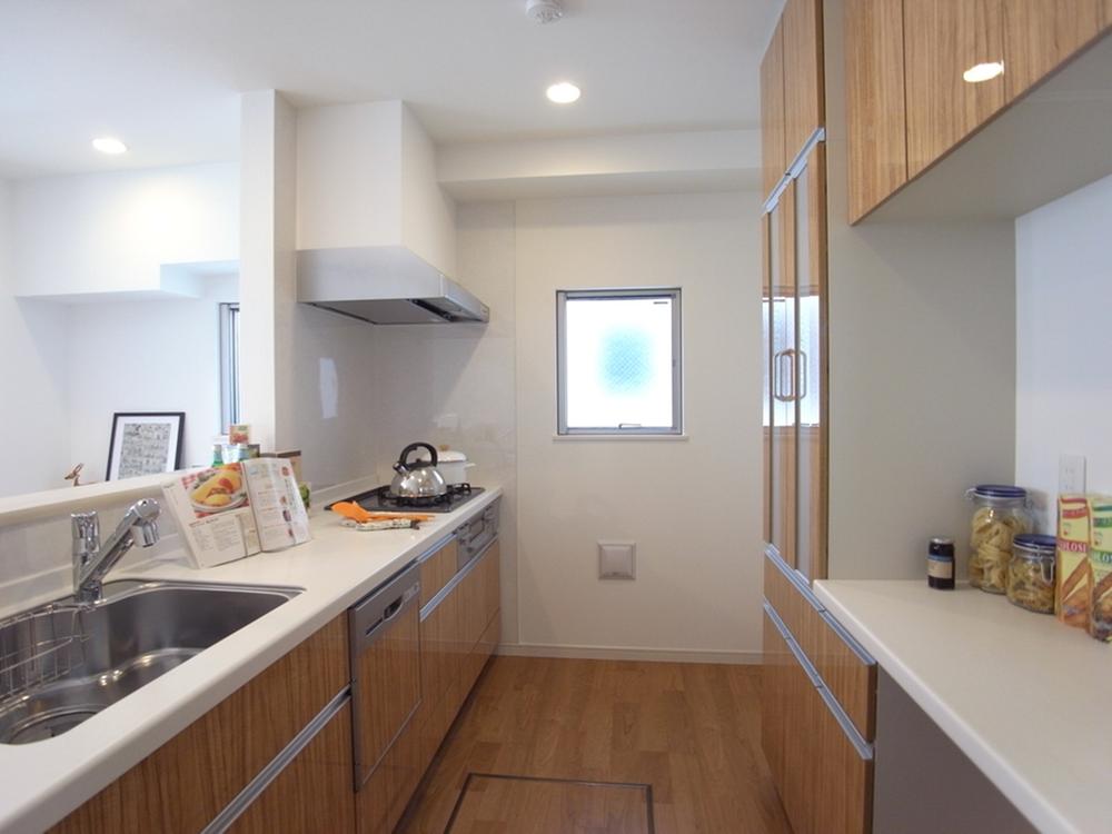 Kitchen. Indoor (September 2013) Shooting