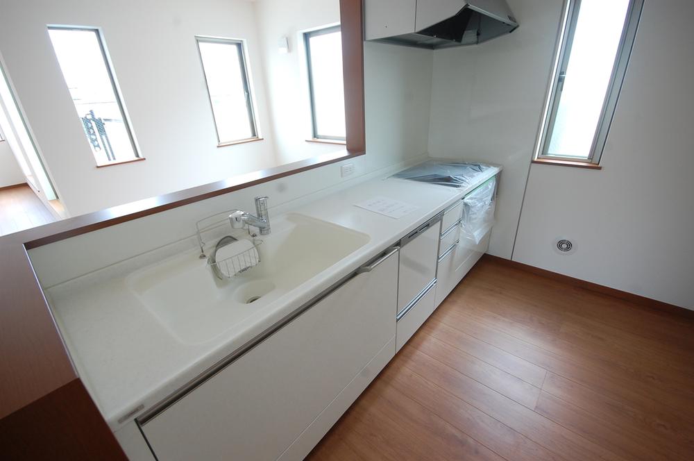 Same specifications photo (kitchen)