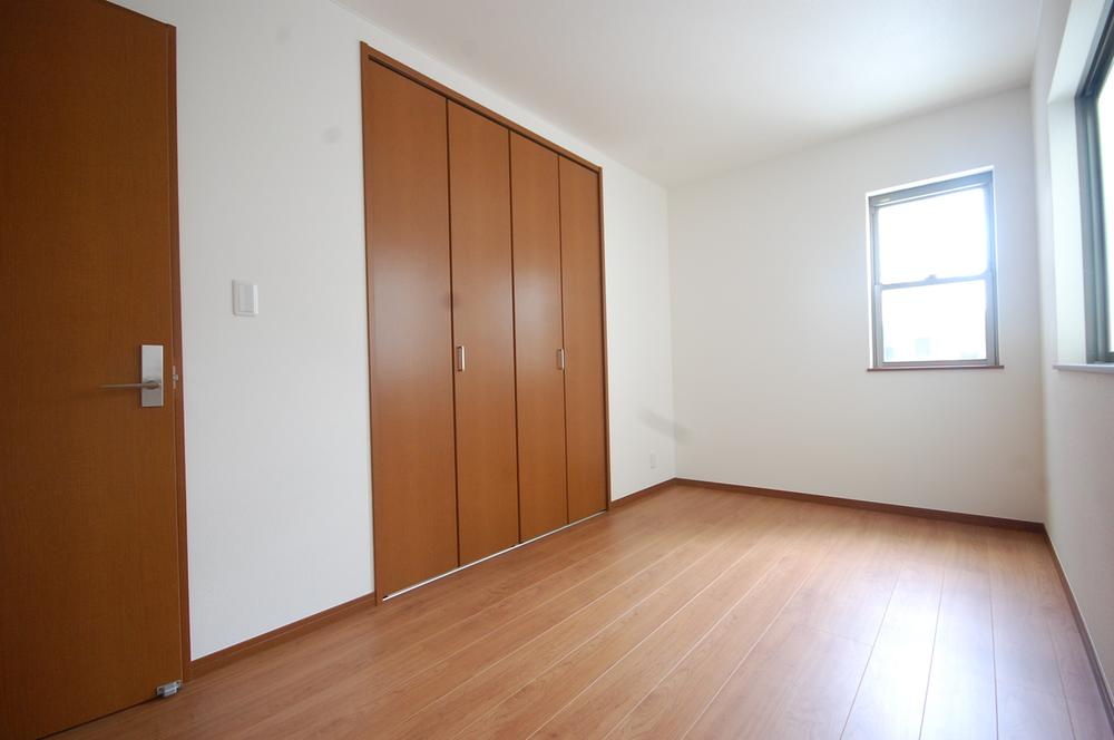 Same specifications photos (Other introspection)