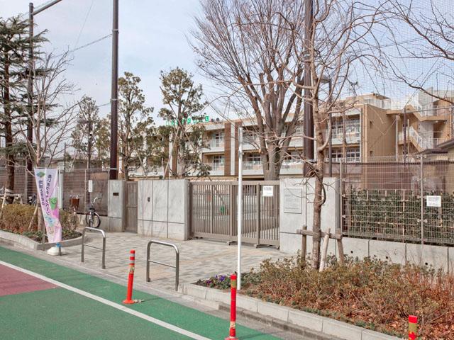 Primary school. 1020m to Setagaya Ward Kyuden Elementary School