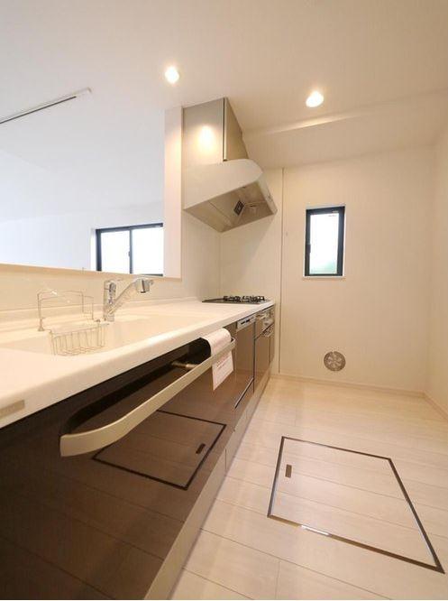 Same specifications photo (kitchen). Same specifications