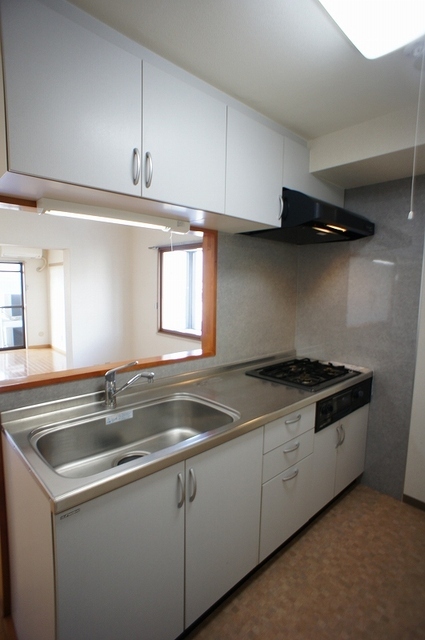 Kitchen. Happy is to love your cooking ☆ 3-neck system Kitchen installation completed