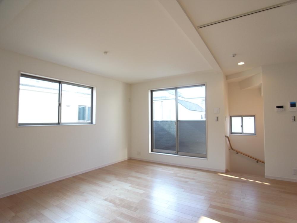 Living. Indoor (11 May 2013) Shooting