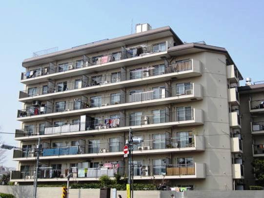 Local appearance photo. Local (10 May 2013) Shooting