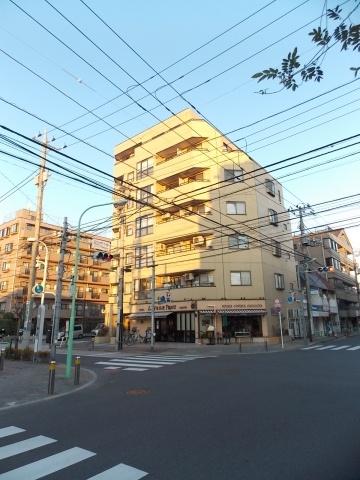 Local appearance photo