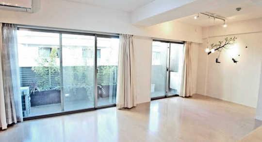 Living. 19.4 Pledge of a large living