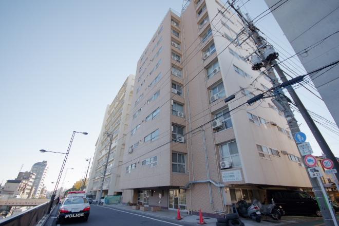 Local appearance photo. Local (11 May 2013) Shooting