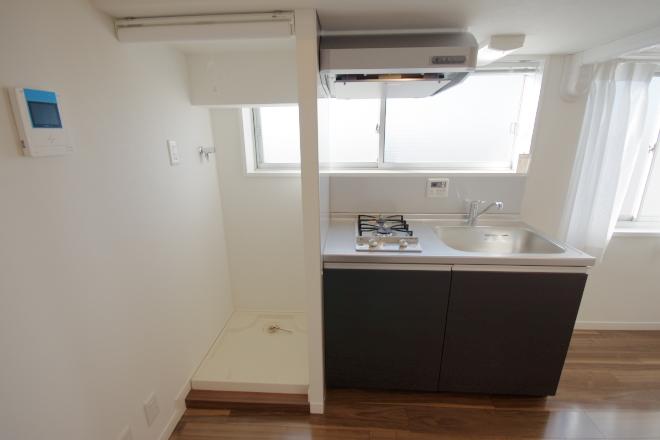 Kitchen. Indoor (11 May 2013) Shooting