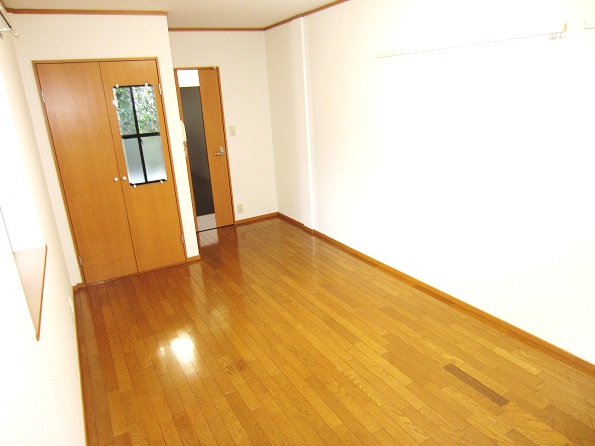 Living and room. Easy-to-use floor plan