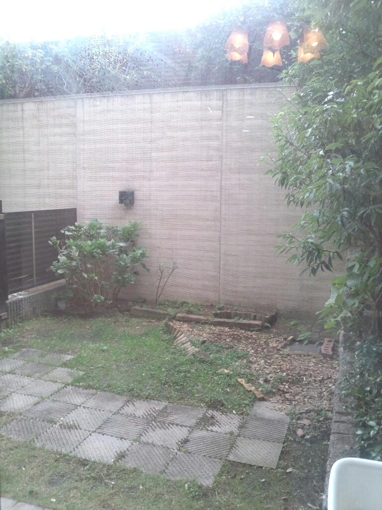 Garden. Local (11 May 2013) Shooting