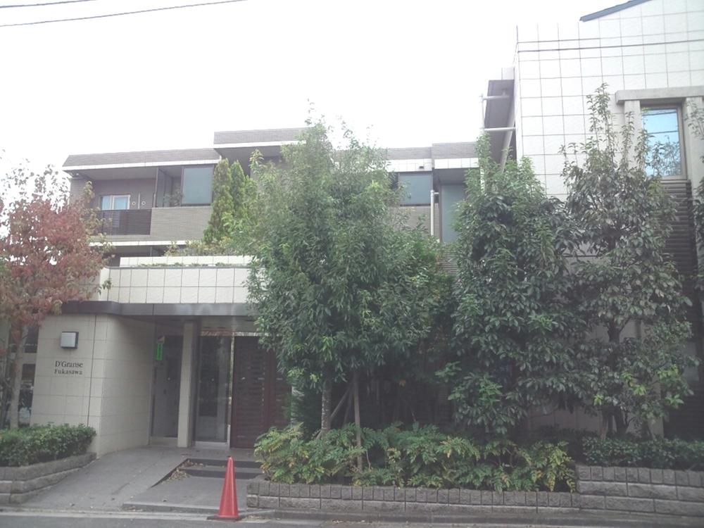 Local appearance photo. Local (11 May 2013) Shooting