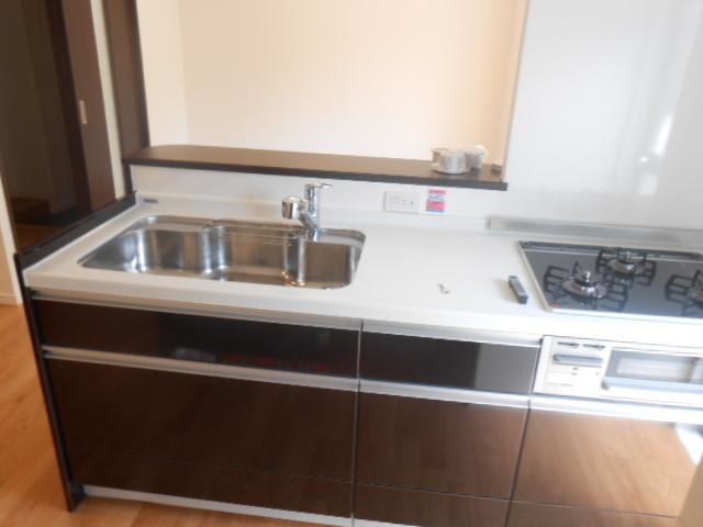 Kitchen. Yotsuya eaves fifth Kyodo City Corporation