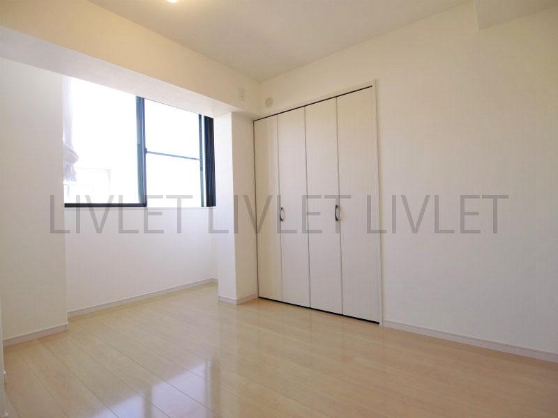 Non-living room. Indoor (11 May 2013) Shooting