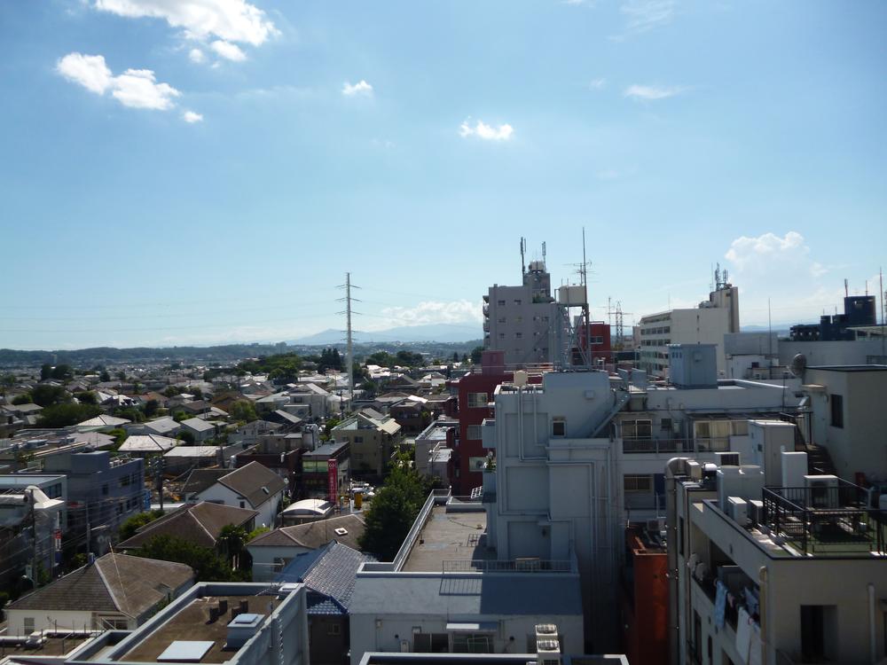 View photos from the dwelling unit. Indoor (10 May 2013) Shooting