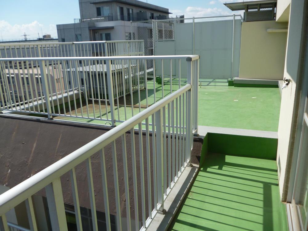 Balcony. Indoor (10 May 2013) Shooting