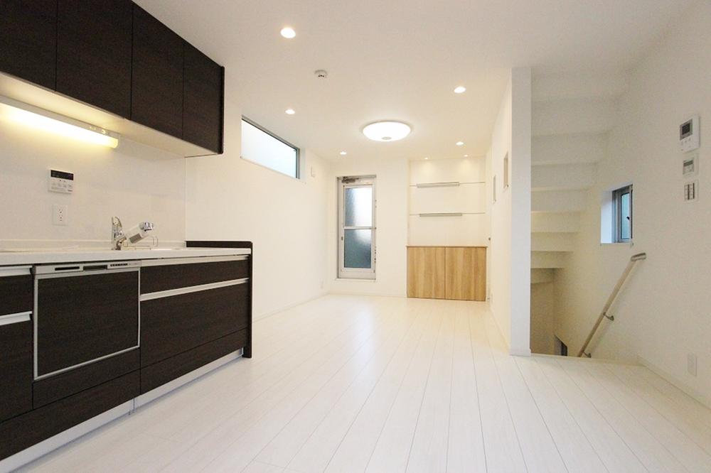 Living. Indoor (12 May 2013) Shooting