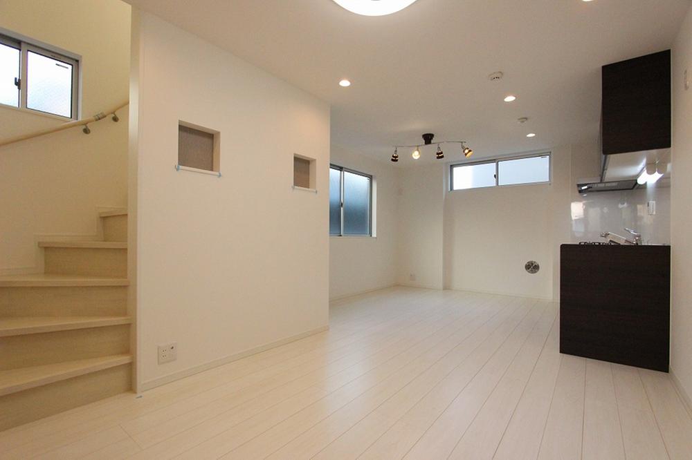 Living. Indoor (12 May 2013) Shooting