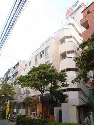 Local appearance photo. Exterior (1)